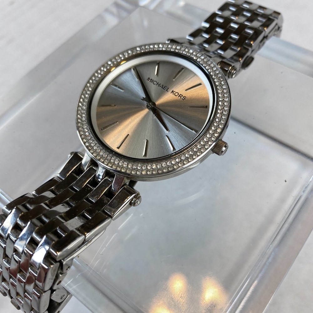 Michael Kors Silver Bracelet Band Crystal Pave Framed Dial Watch Excellent Cond